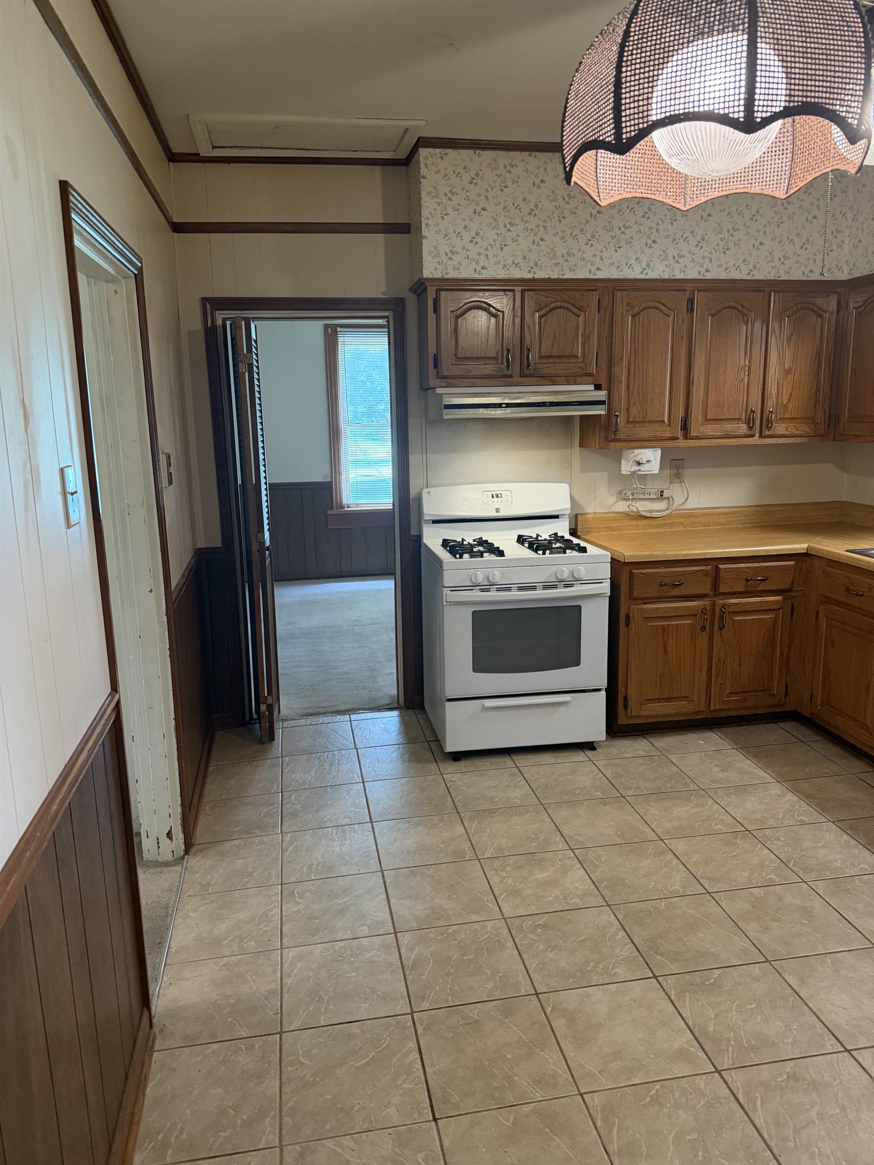 1089 N SANGA RD