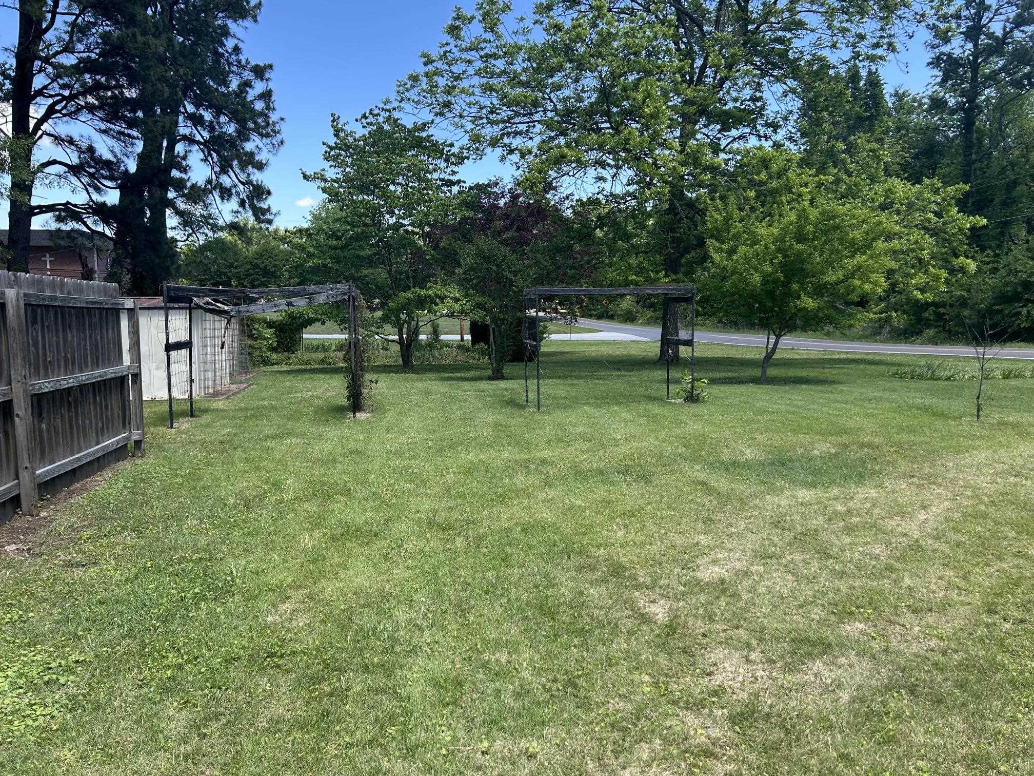 1089 N SANGA RD