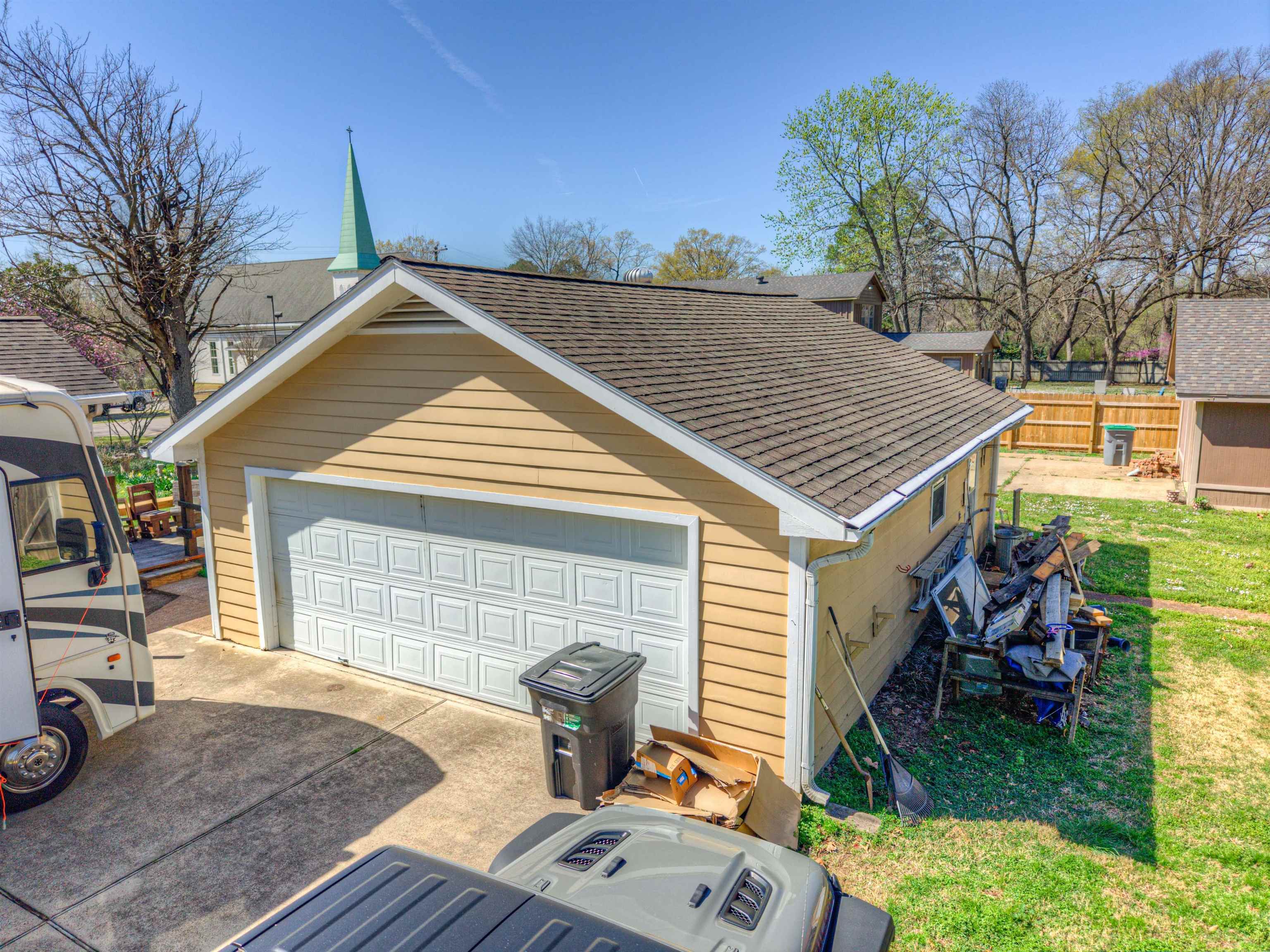 1089 N SANGA RD
