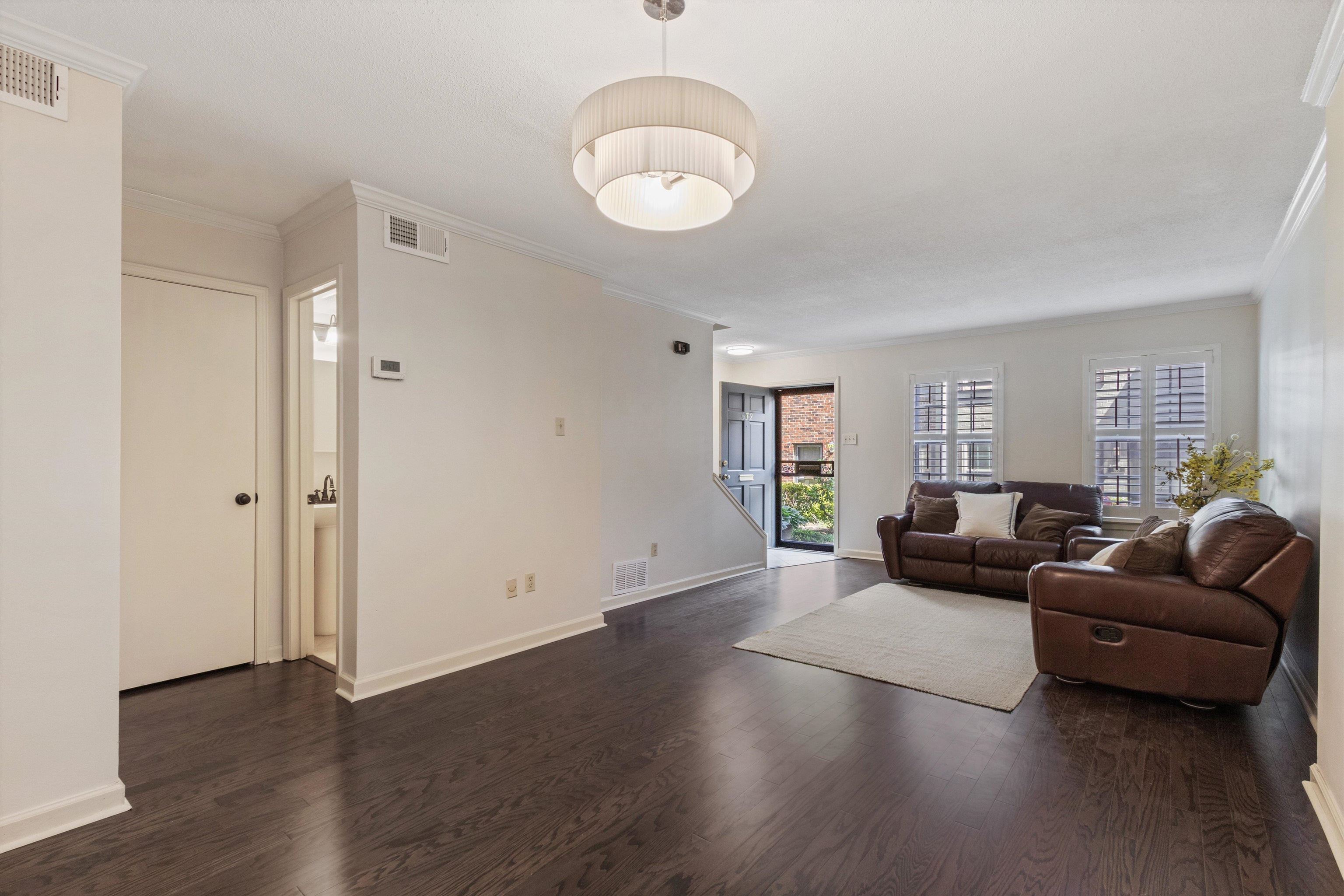 532 PEABODY AVE Unit: 532