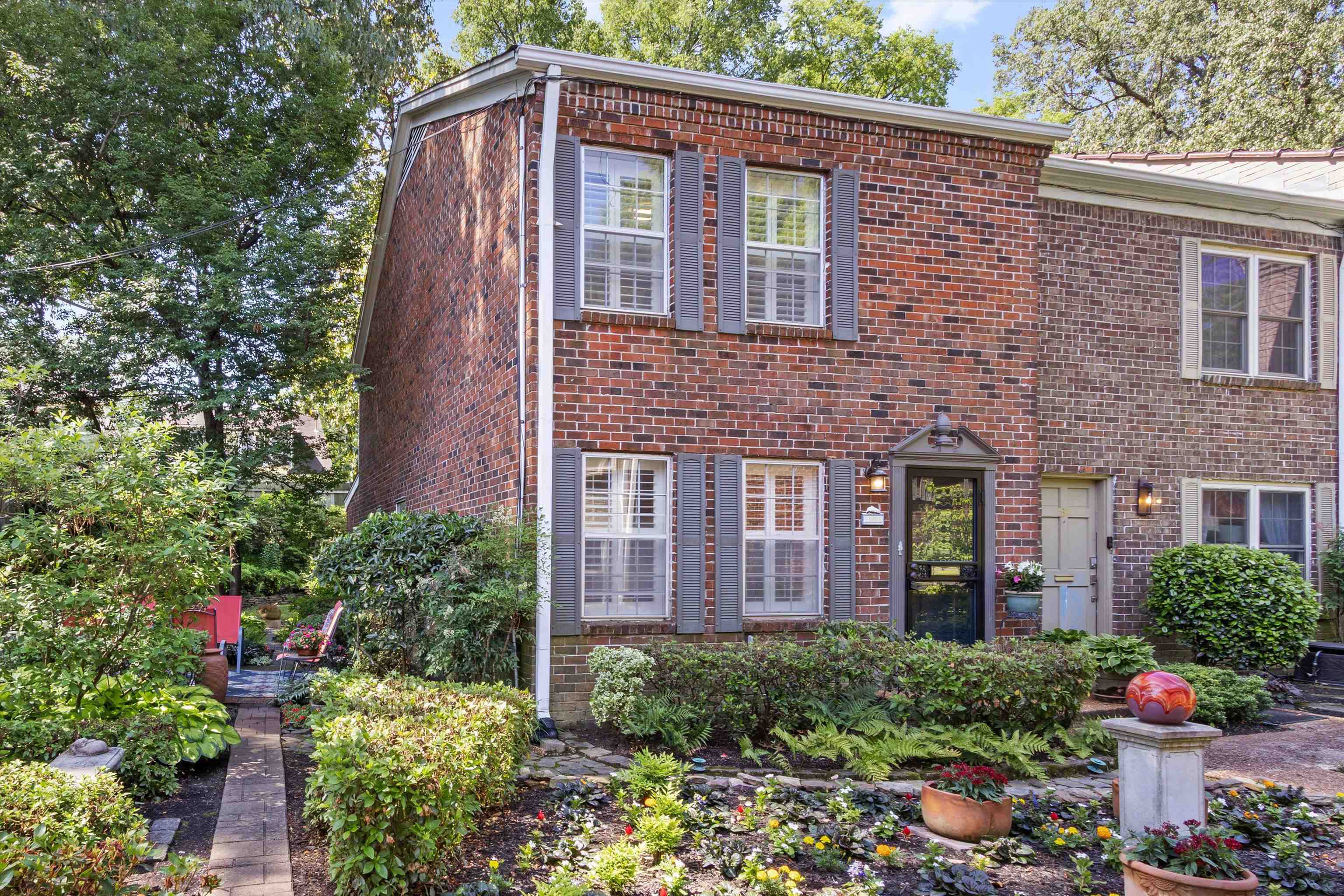 532 PEABODY AVE Unit: 532
