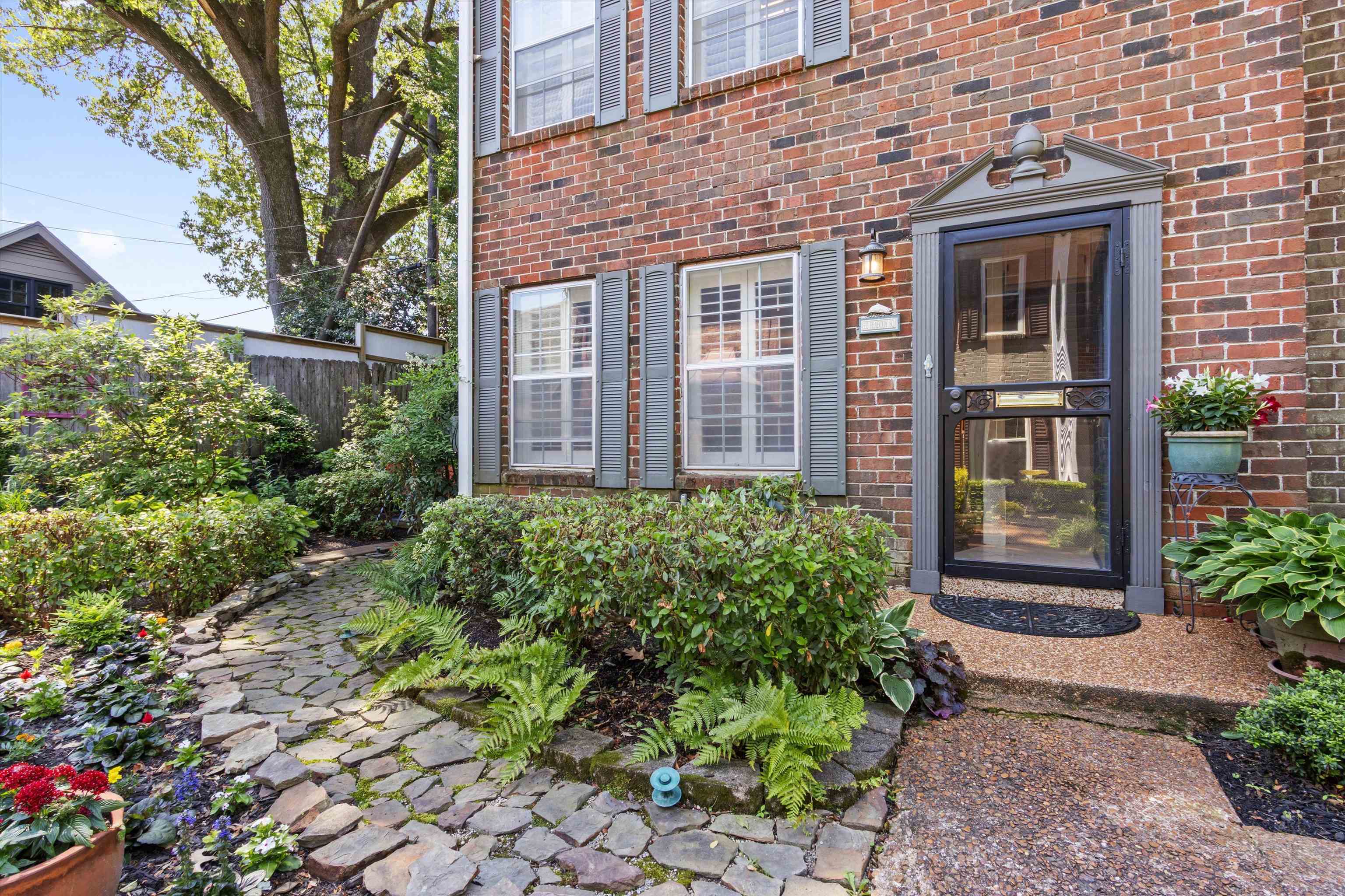 532 PEABODY AVE Unit: 532