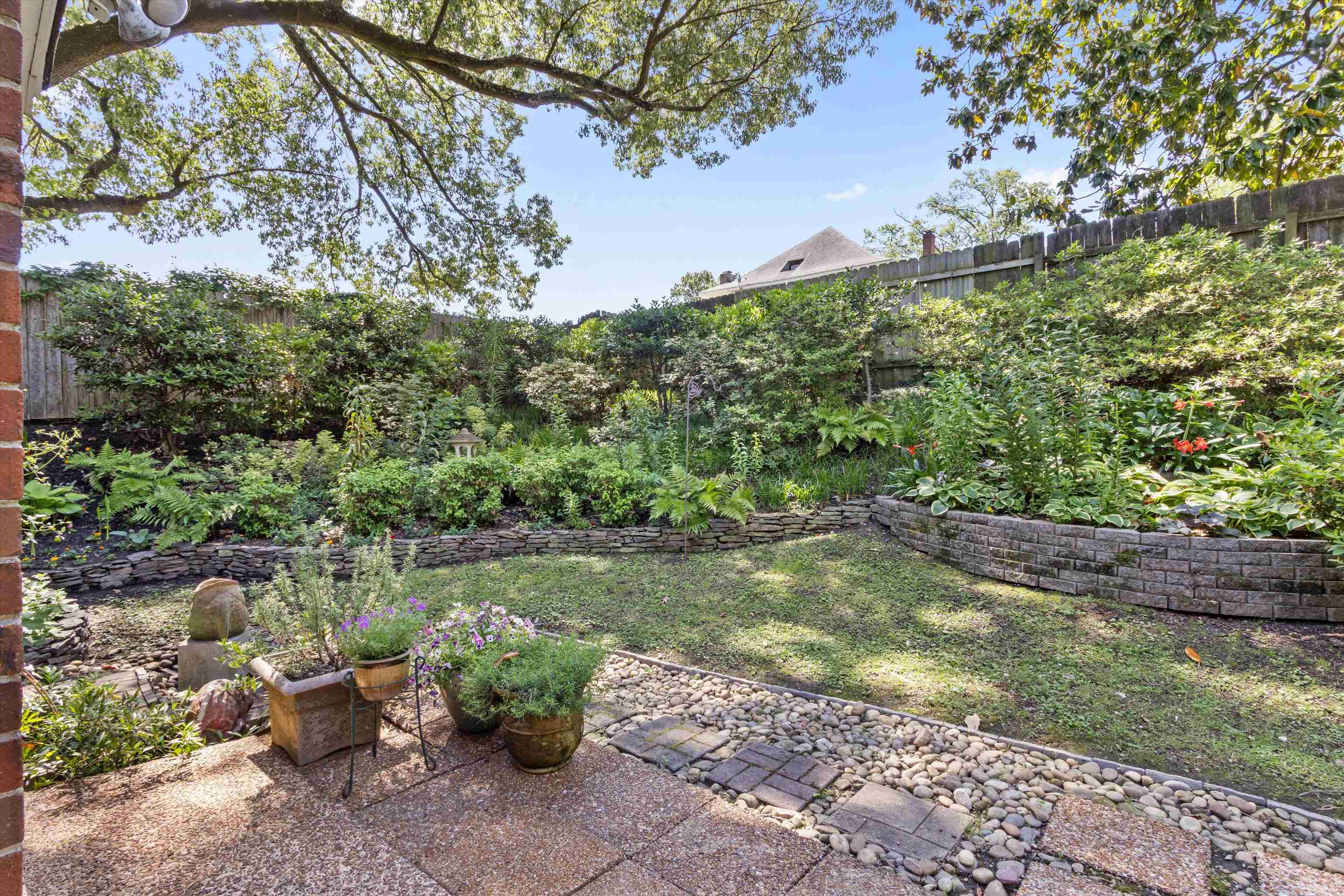 532 PEABODY AVE Unit: 532