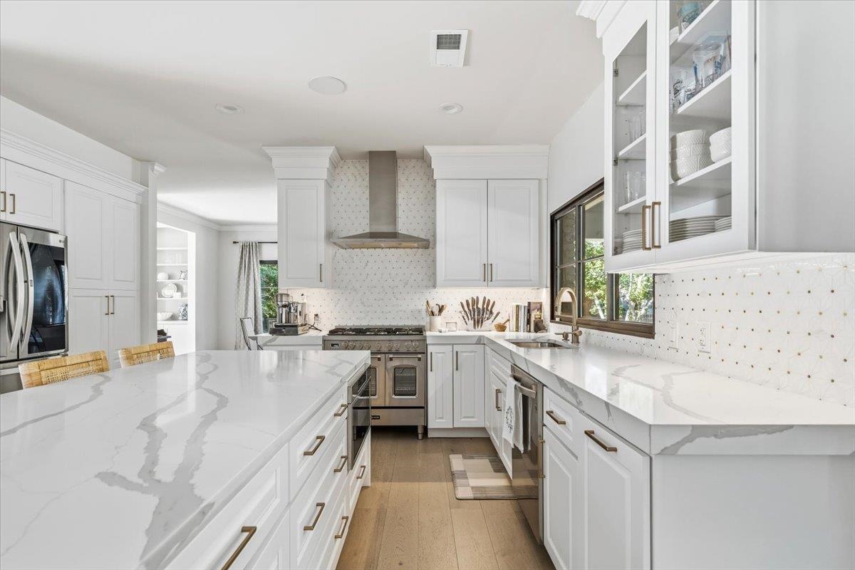 158 GROVE PARK CIR