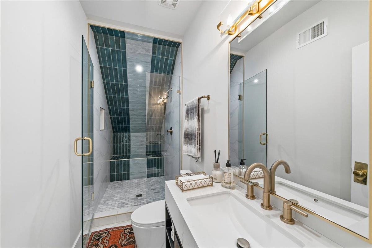 158 GROVE PARK CIR