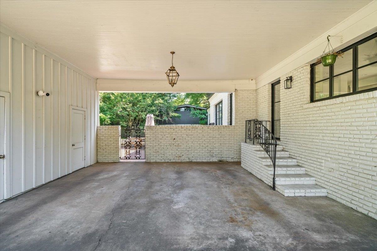 158 GROVE PARK CIR