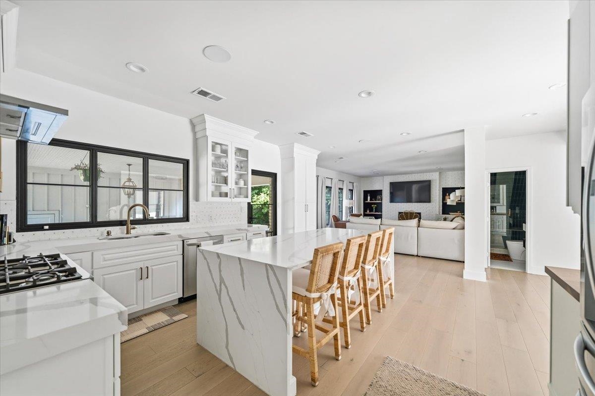 158 GROVE PARK CIR