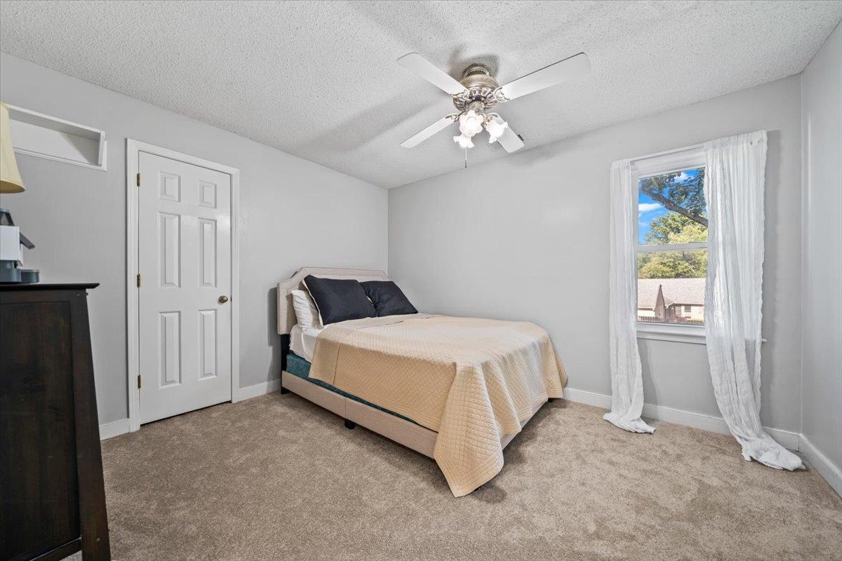 1065 PETERSBURG CV