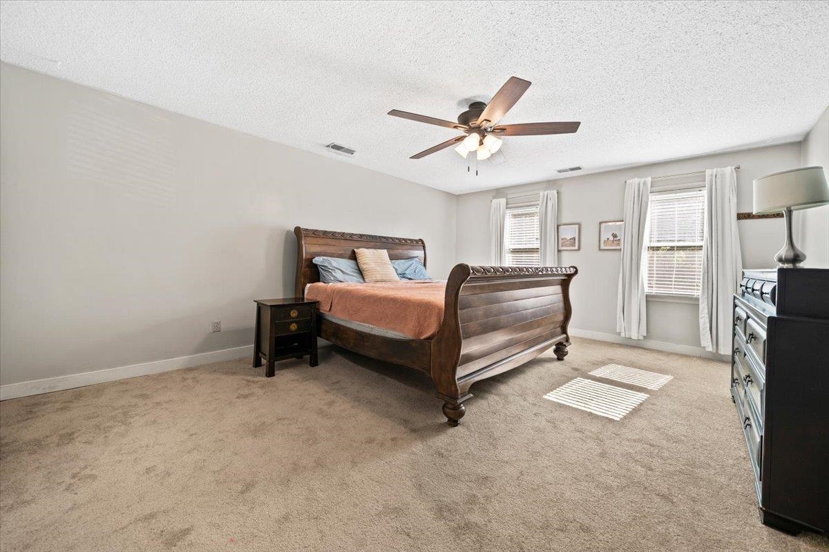 1065 PETERSBURG CV
