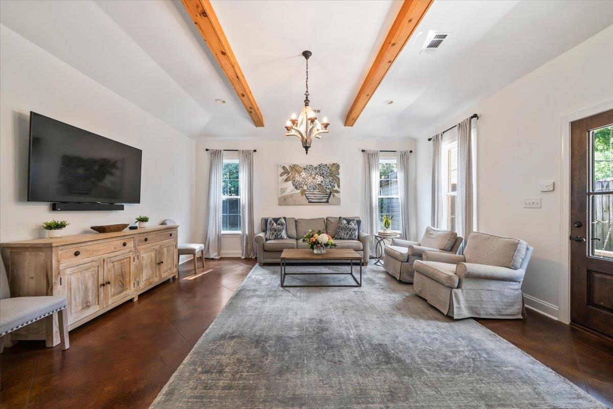 288 MARY ANN DR