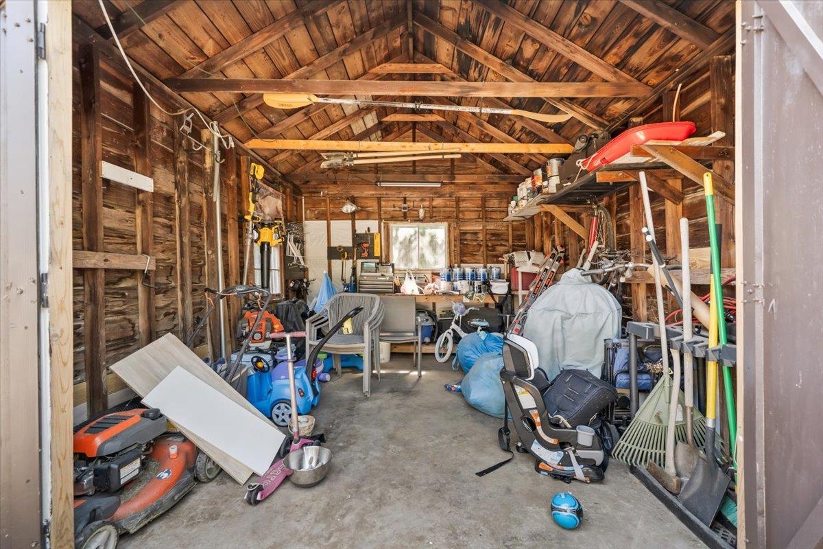 288 MARY ANN DR