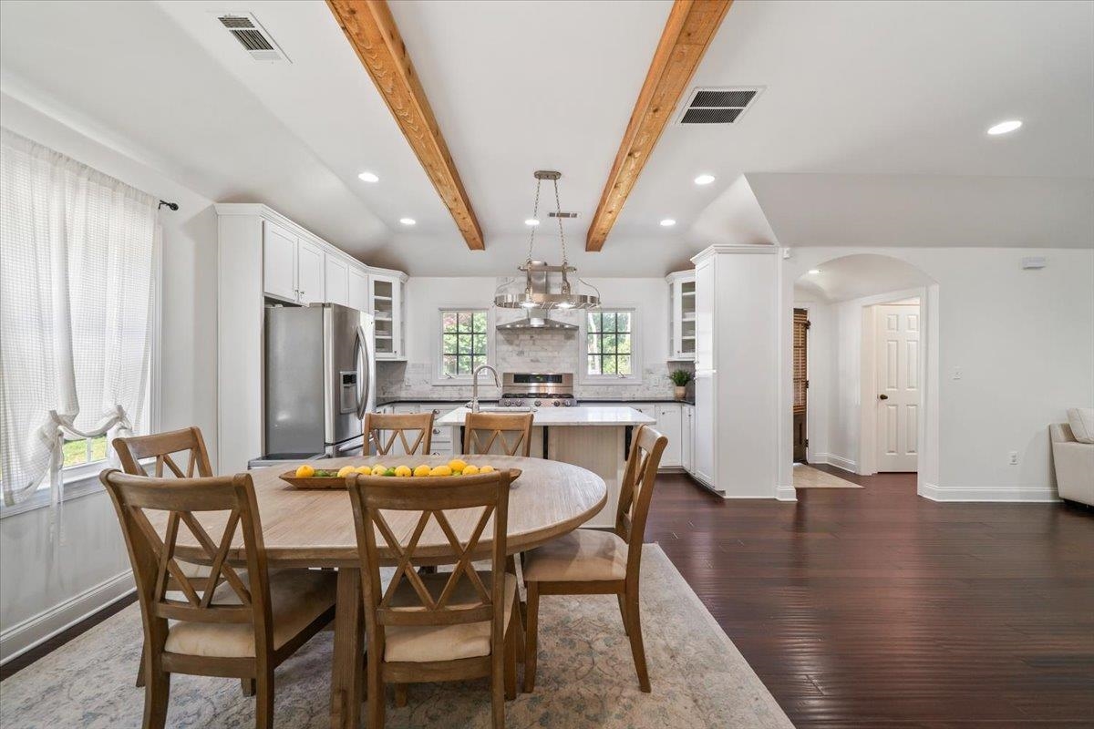 288 MARY ANN DR