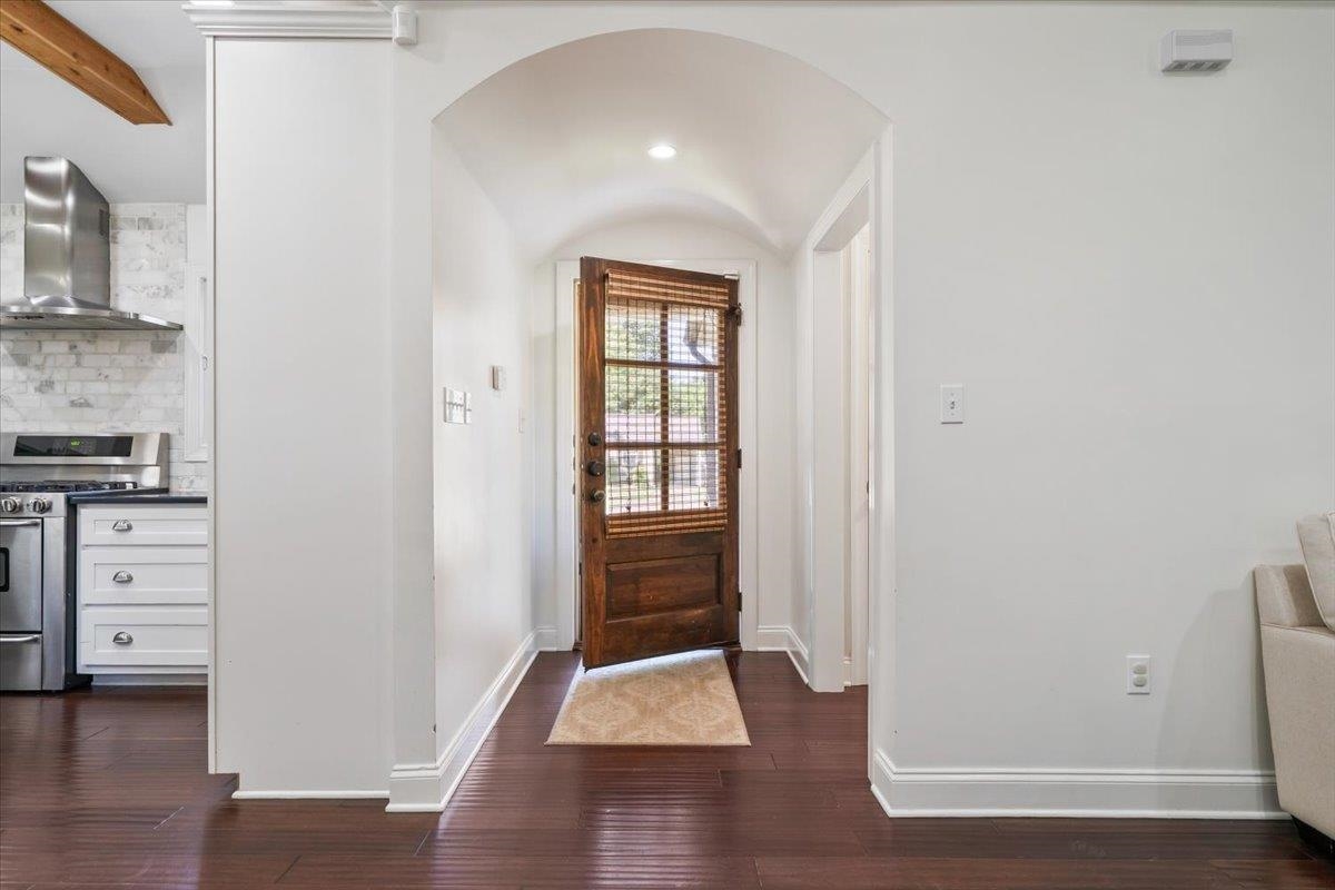 288 MARY ANN DR
