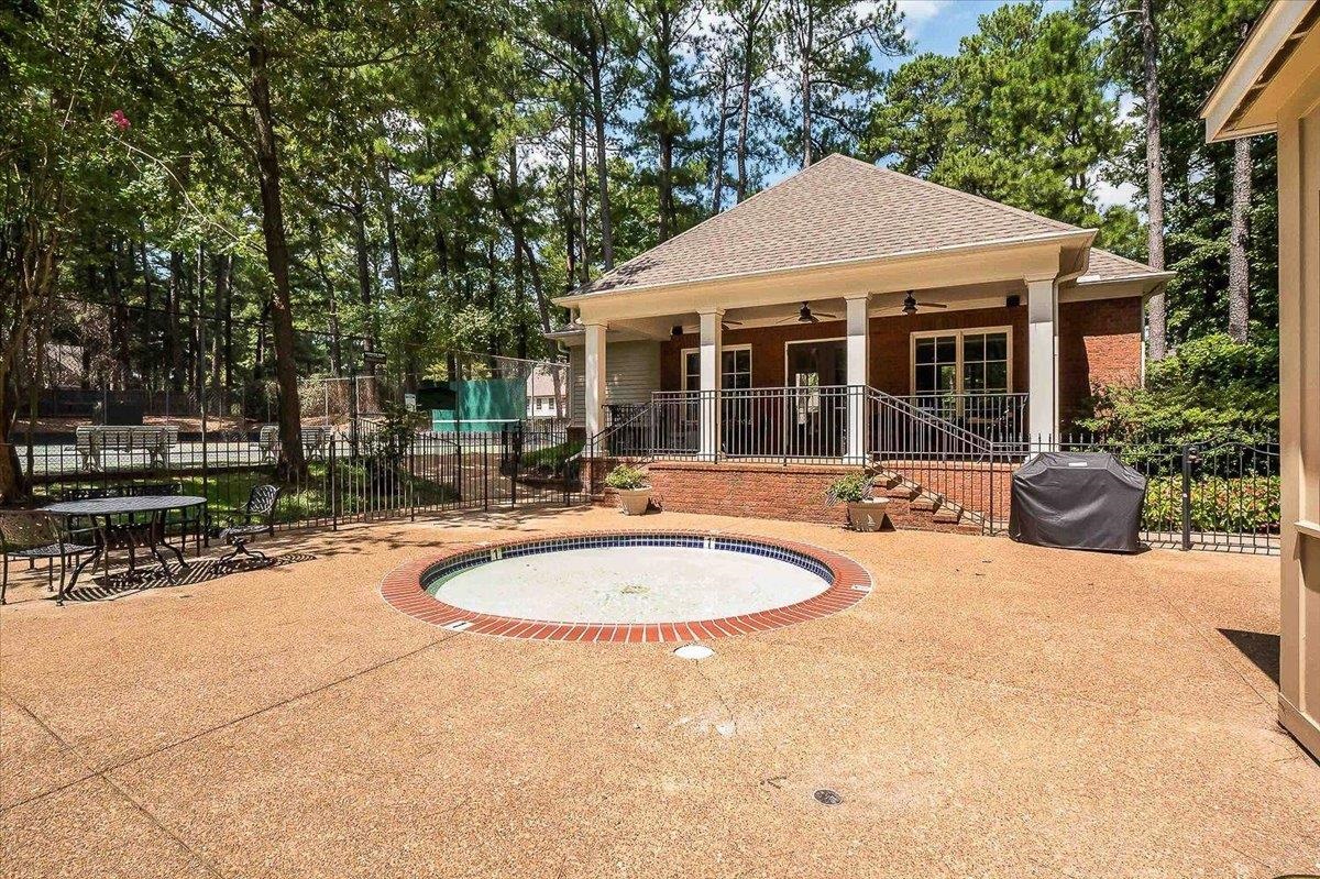 2162 KIMBROUGH WOODS PL