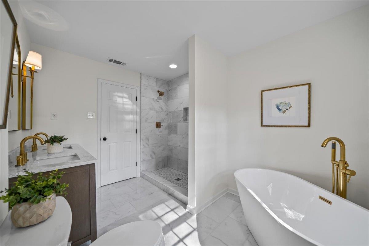 2162 KIMBROUGH WOODS PL
