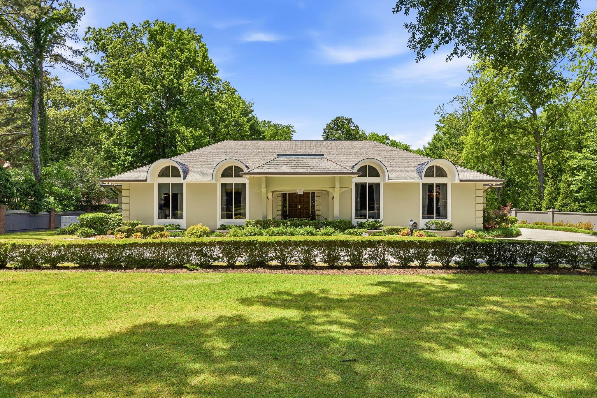 425 SWEETBRIER RD