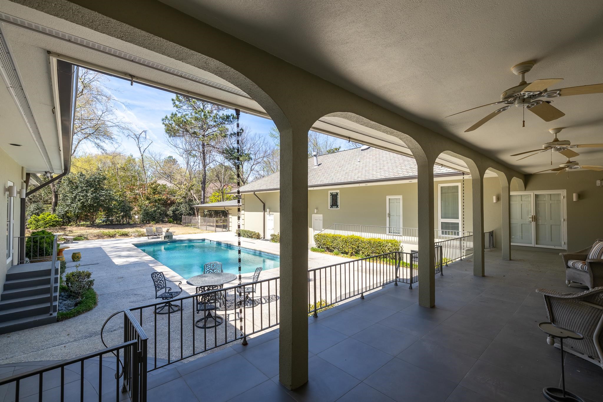 425 SWEETBRIER RD