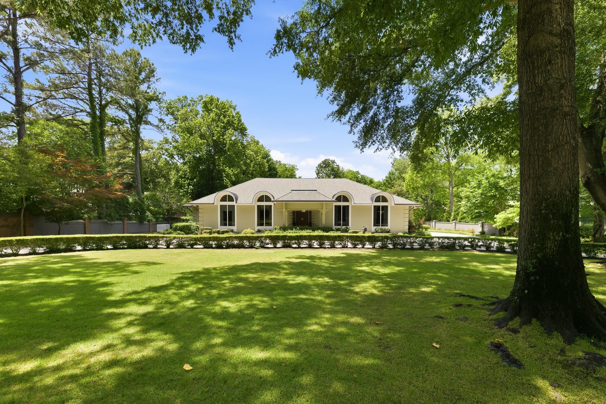 425 SWEETBRIER RD