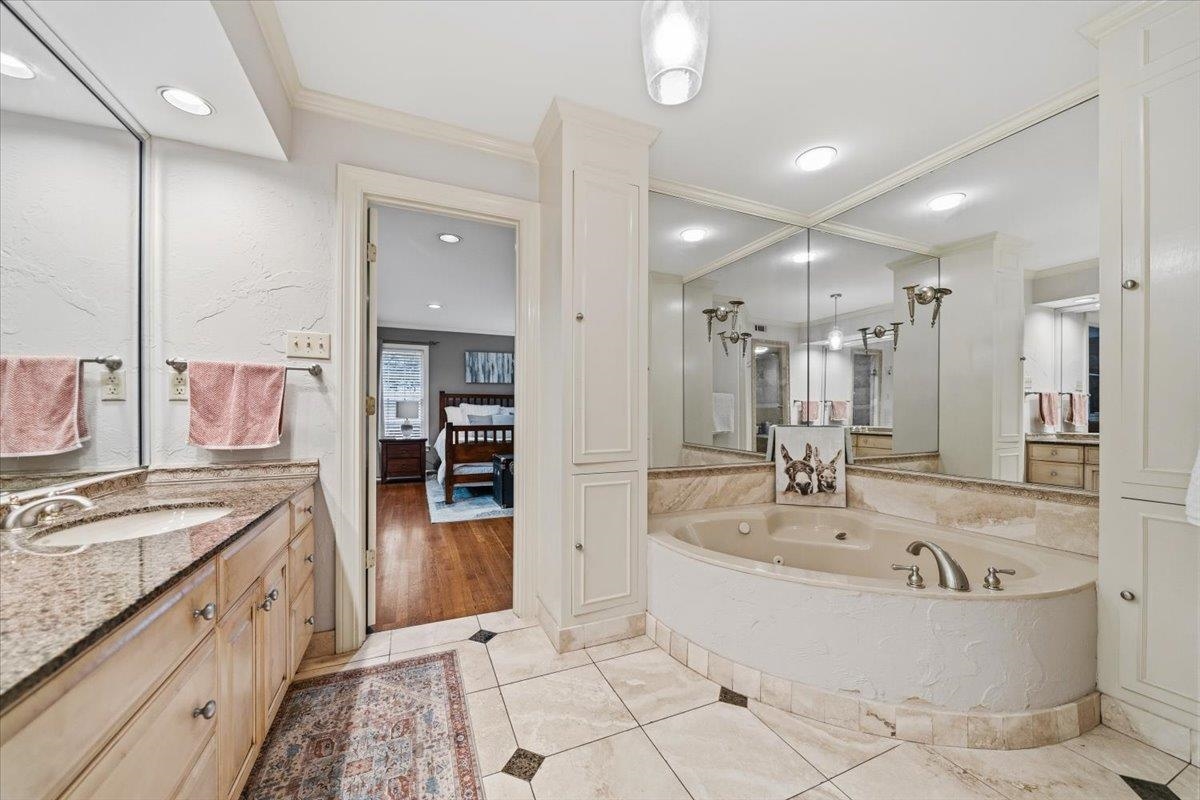6353 OLD ORCHARD CV
