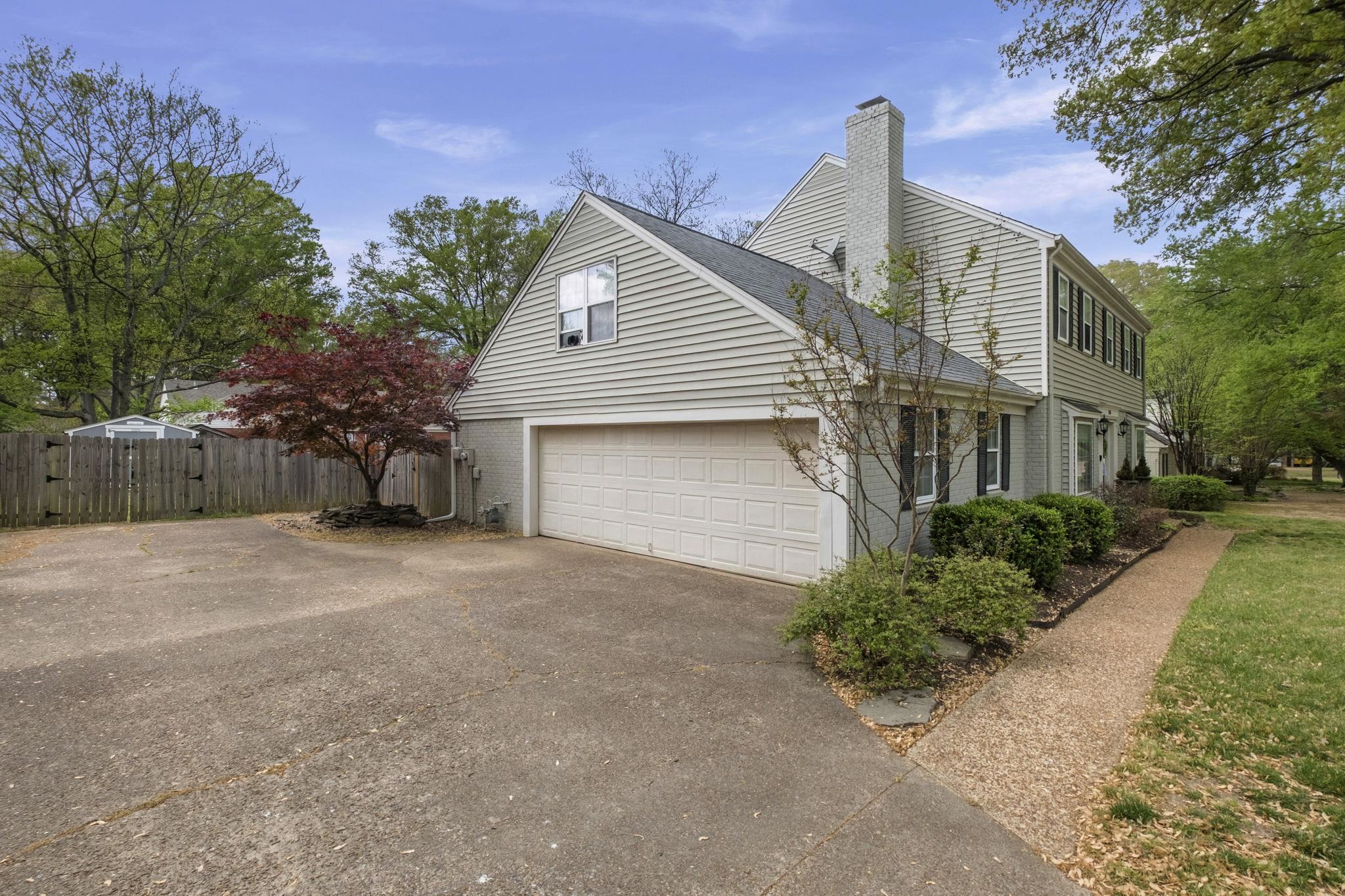 1545 RIVERDALE RD