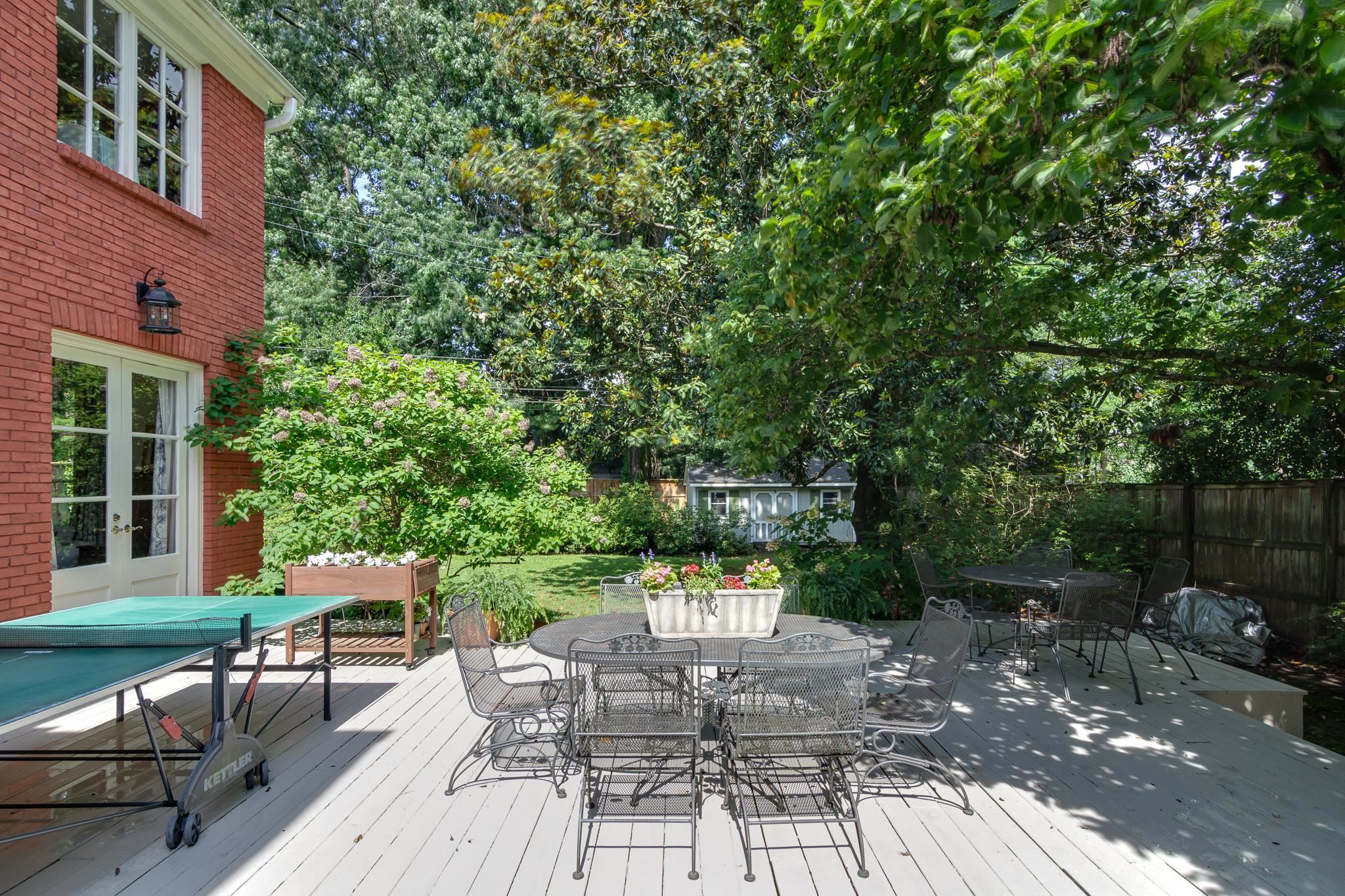 353 WILLIAMSBURG LN