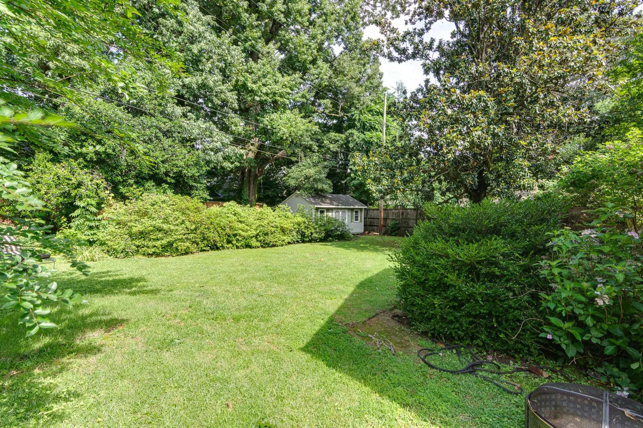 353 WILLIAMSBURG LN