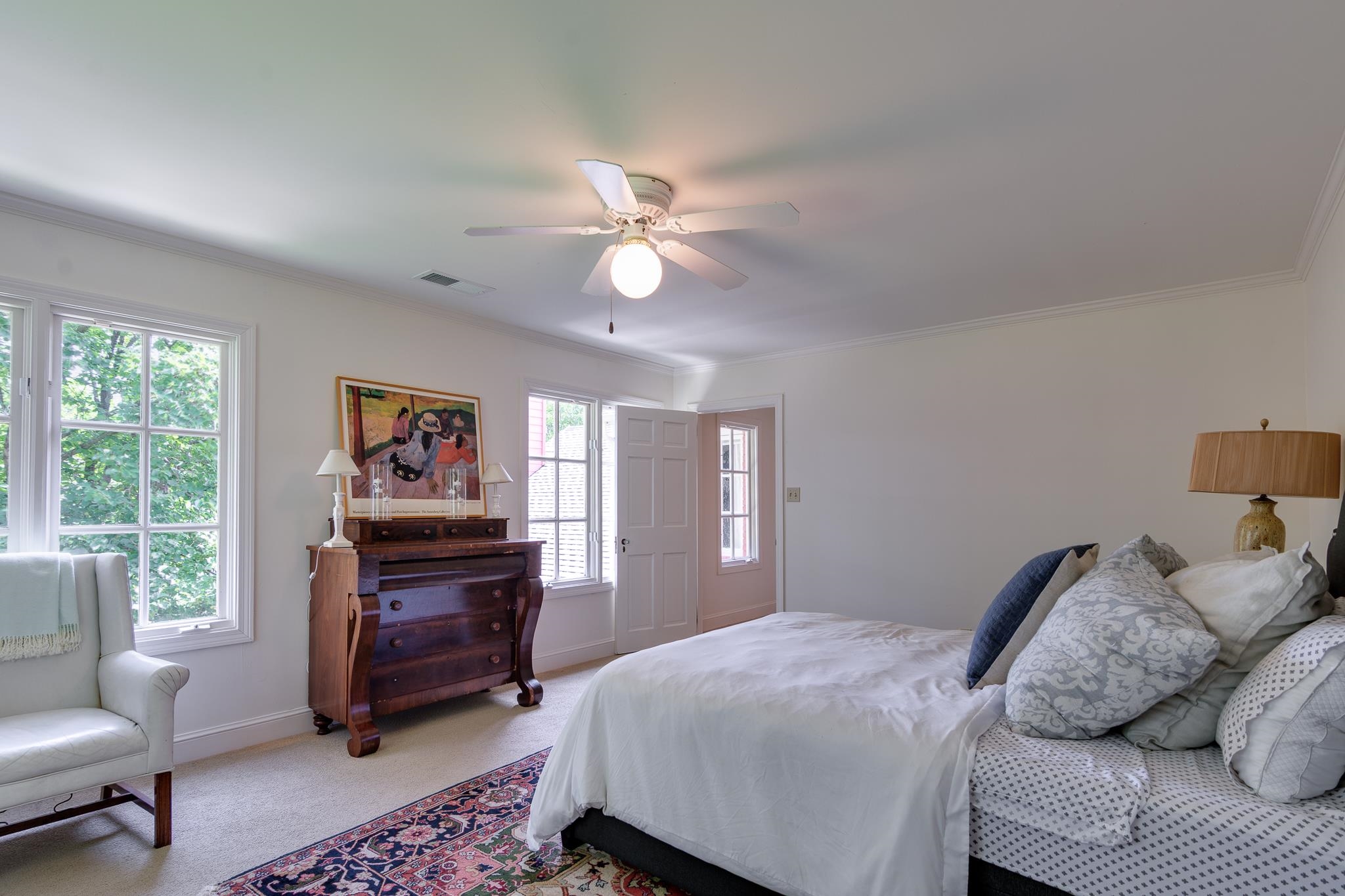 353 WILLIAMSBURG LN
