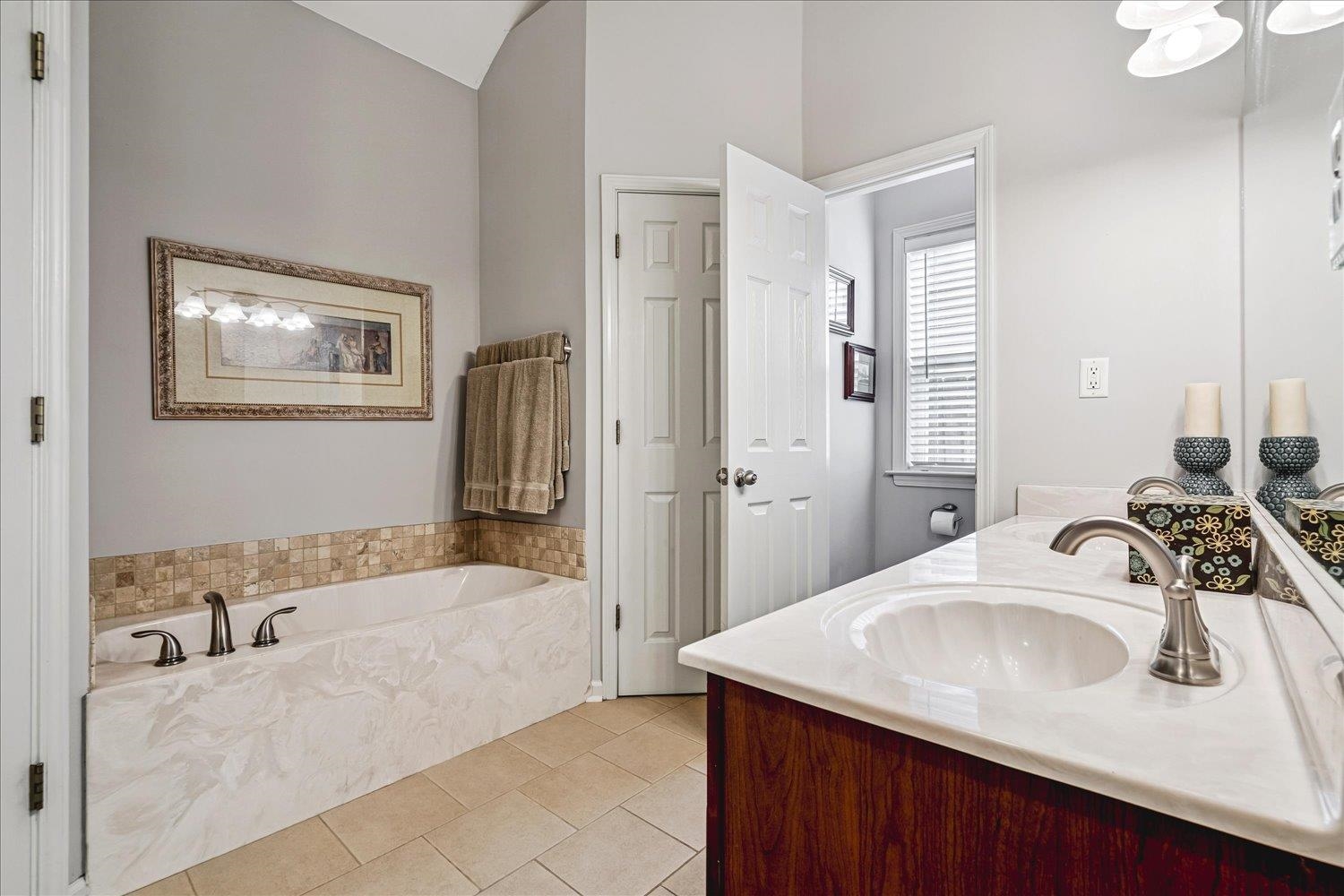 1209 MISTY ISLE DR