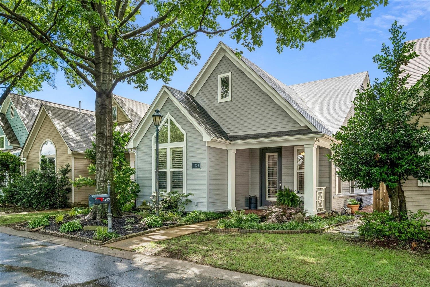 1209 MISTY ISLE DR