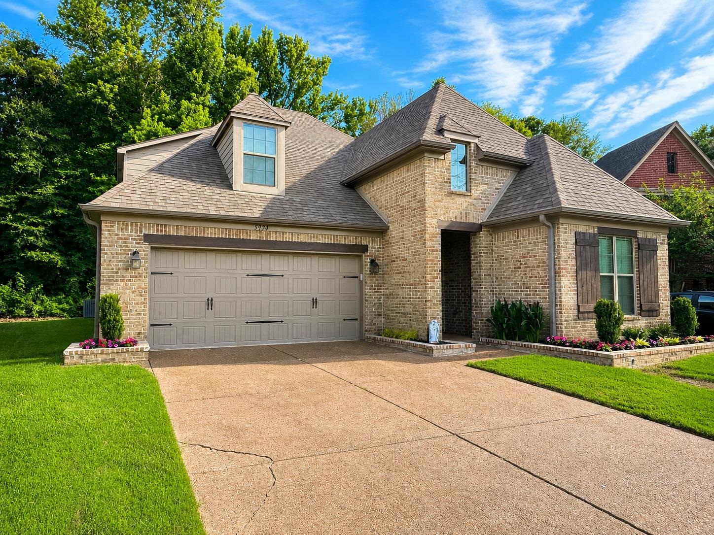 5979 GARRETT VALLEY LN