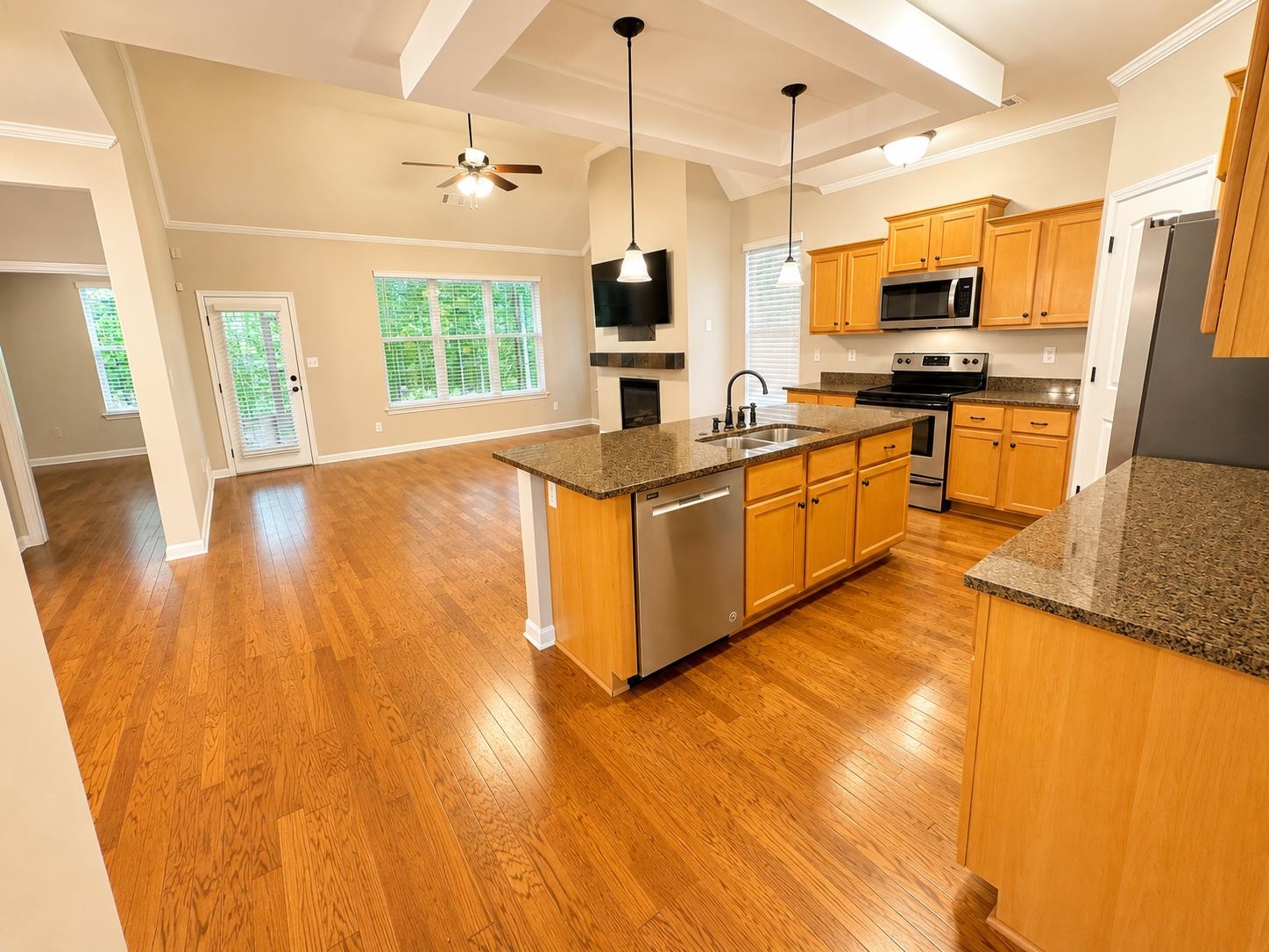 5979 GARRETT VALLEY LN