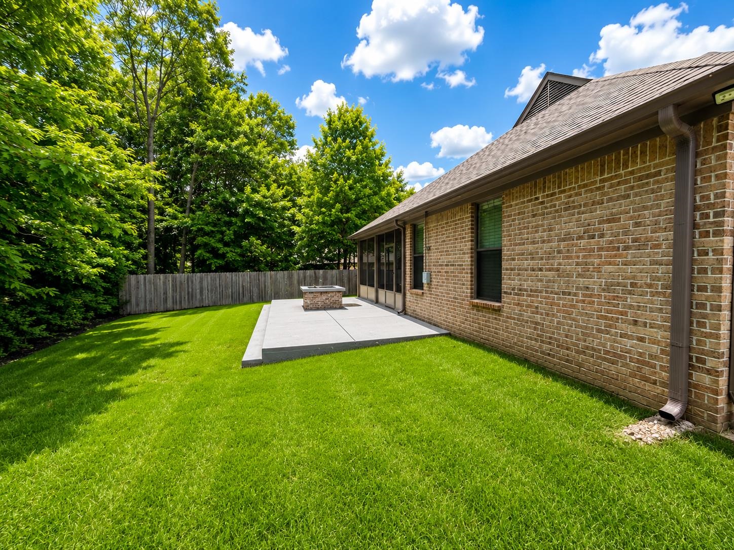 5979 GARRETT VALLEY LN