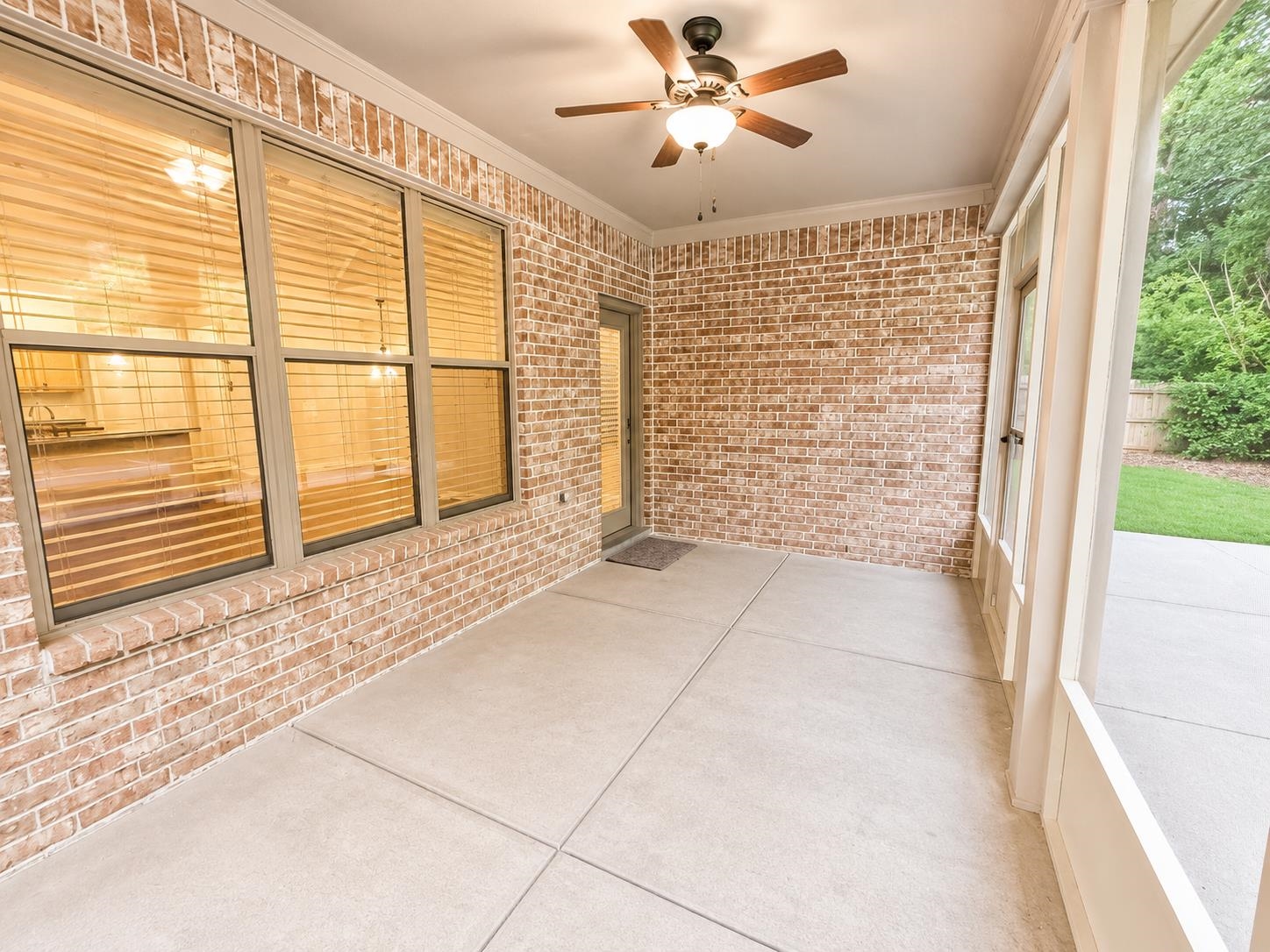 5979 GARRETT VALLEY LN