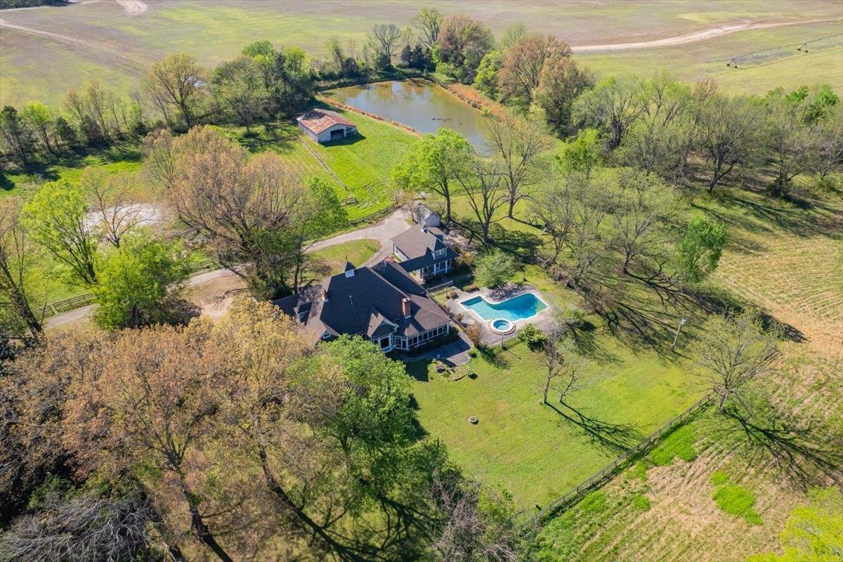 230 LEVY DR