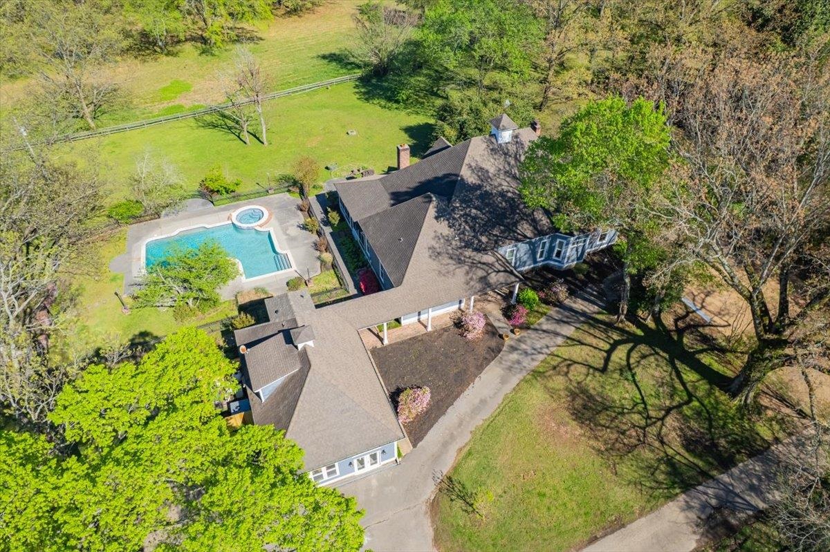 230 LEVY DR