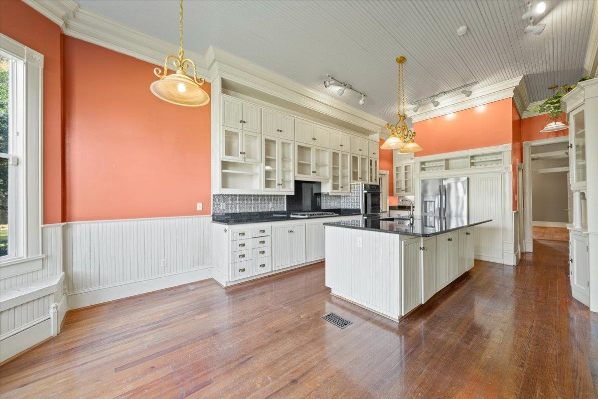 230 LEVY DR