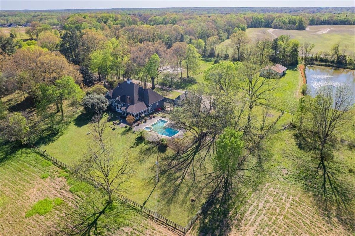230 LEVY DR
