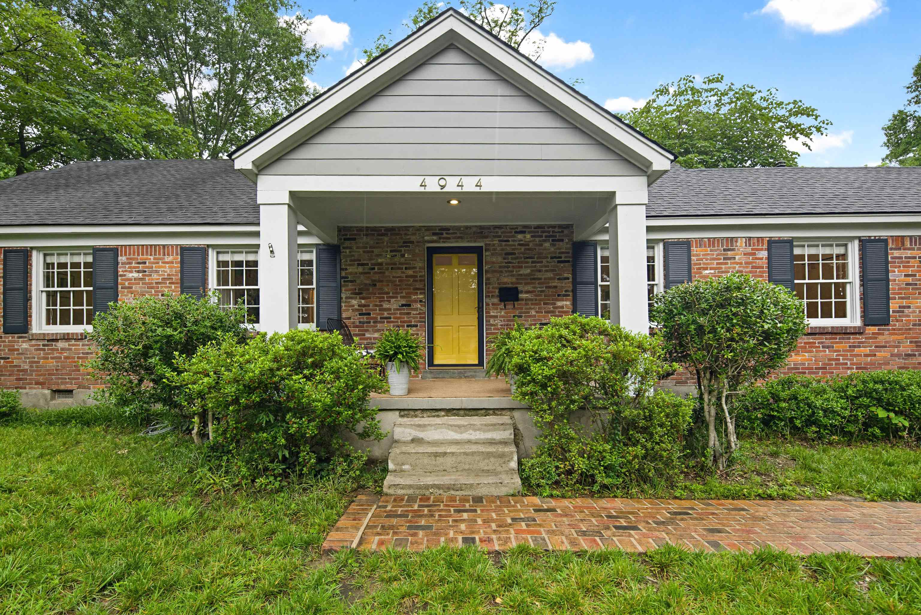 4944 COLE RD