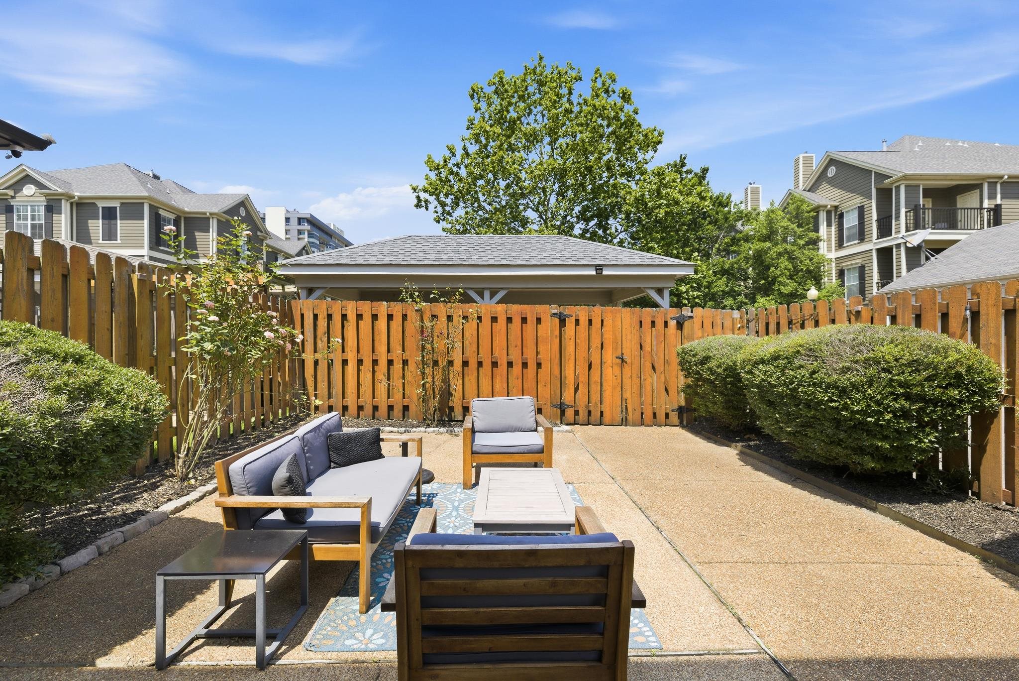 589 MADEWOOD DR