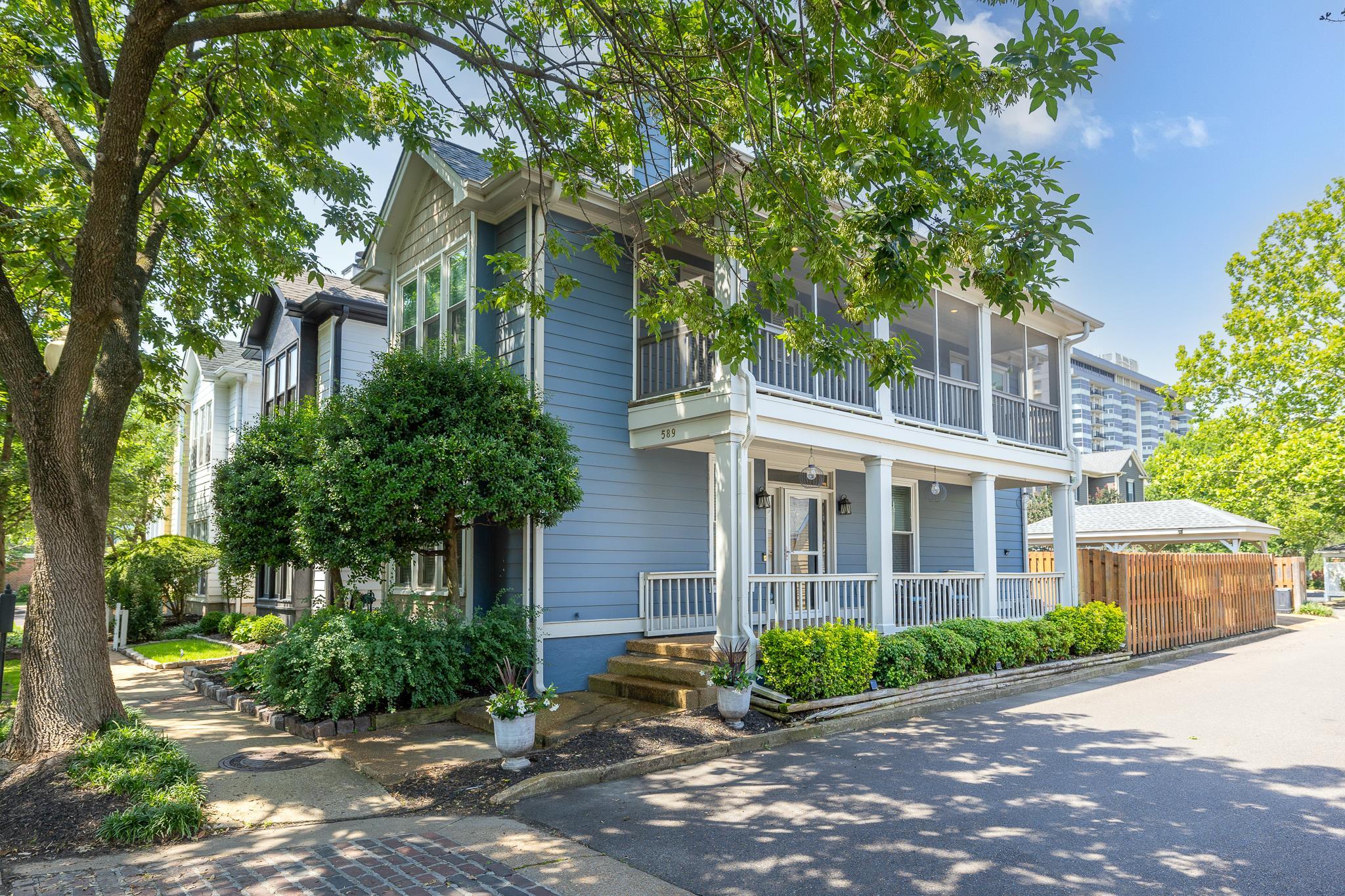 589 MADEWOOD DR