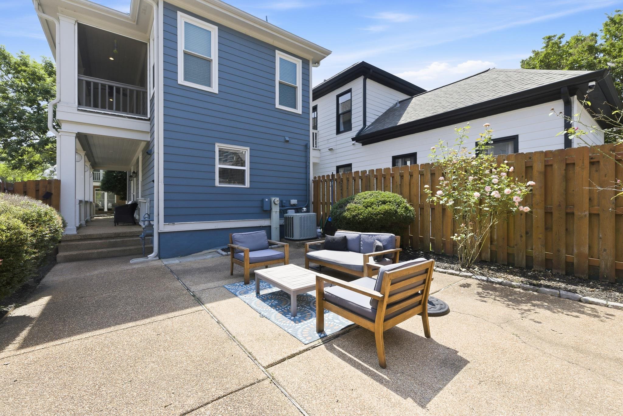 589 MADEWOOD DR