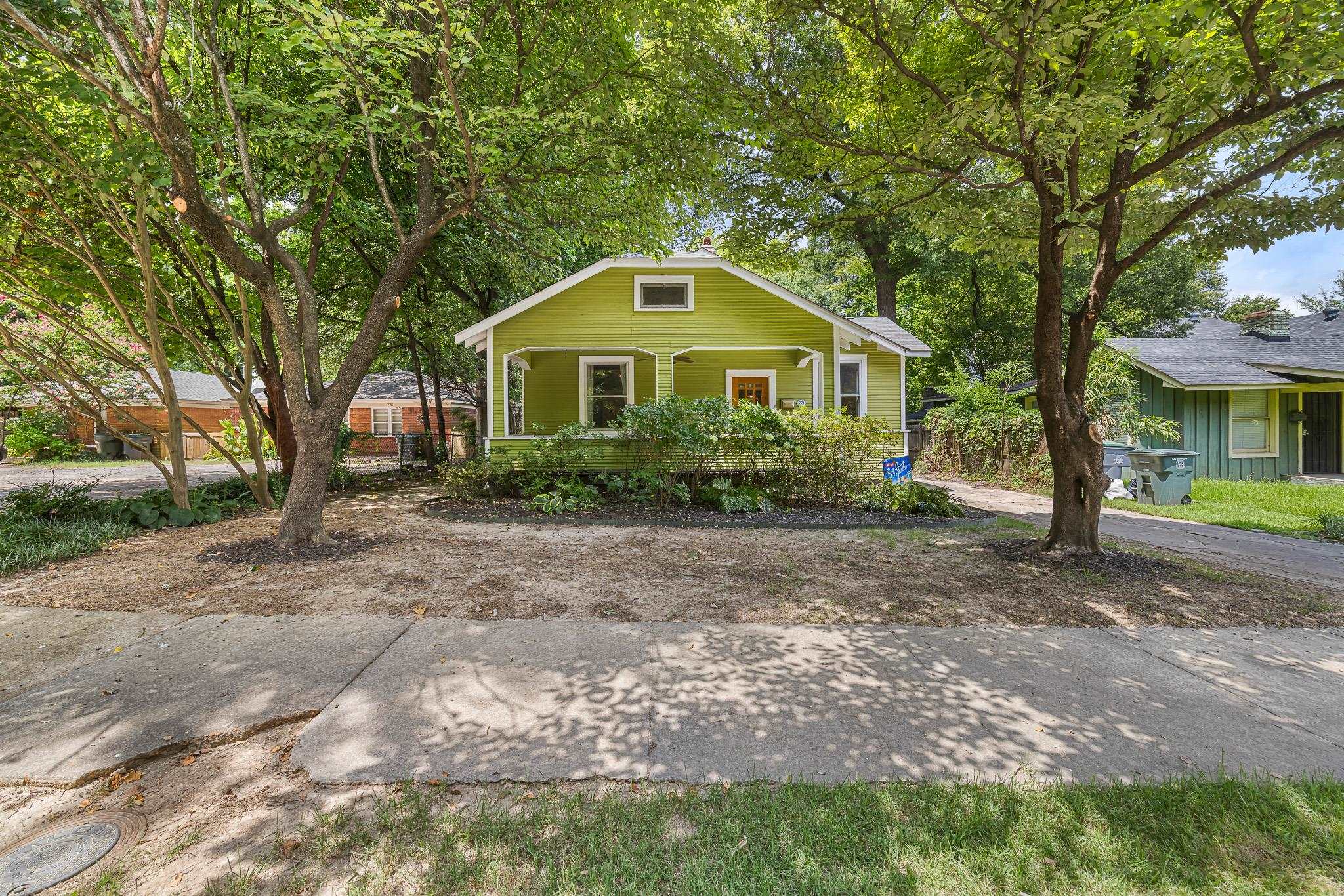 771 METCALF PL
