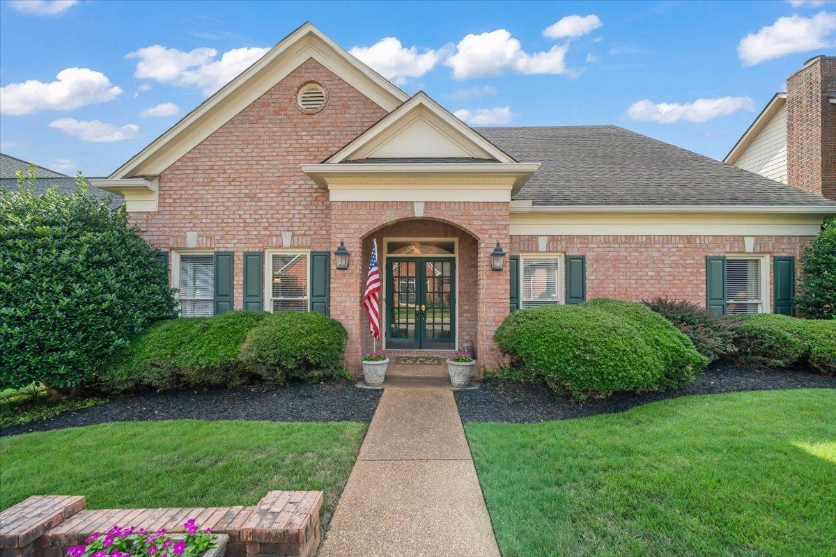 2490 EAGLERIDGE LN