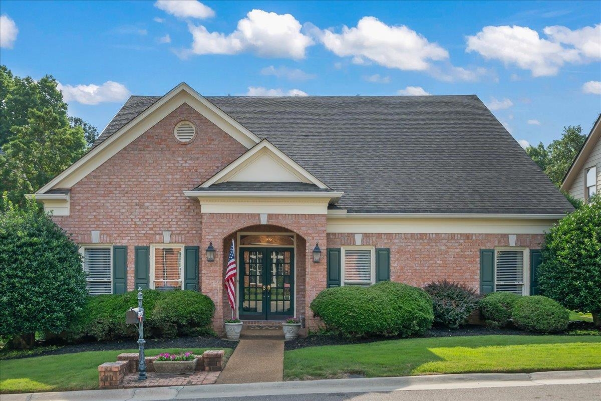 2490 EAGLERIDGE LN
