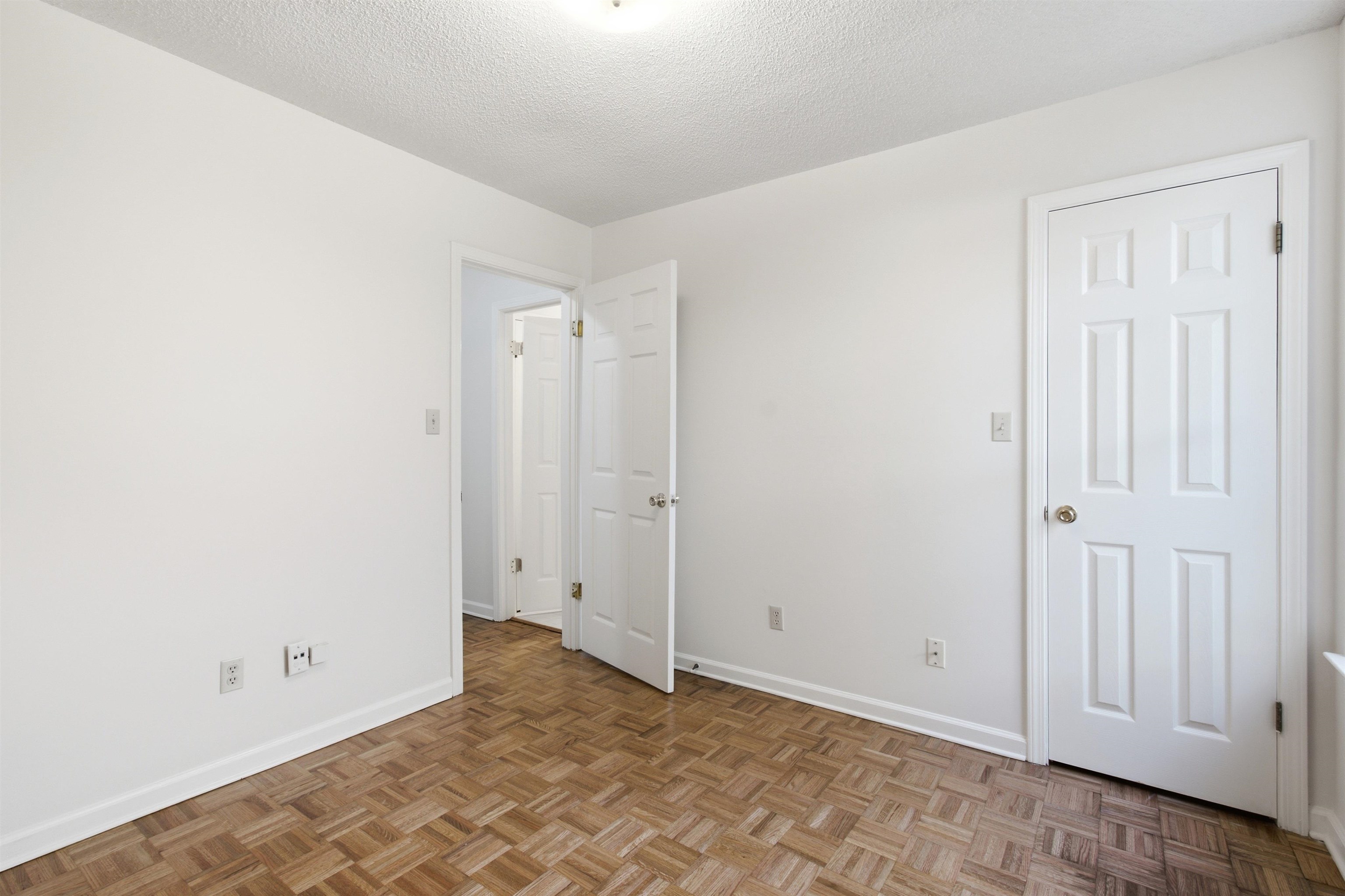 817 PECAN GARDENS CIR