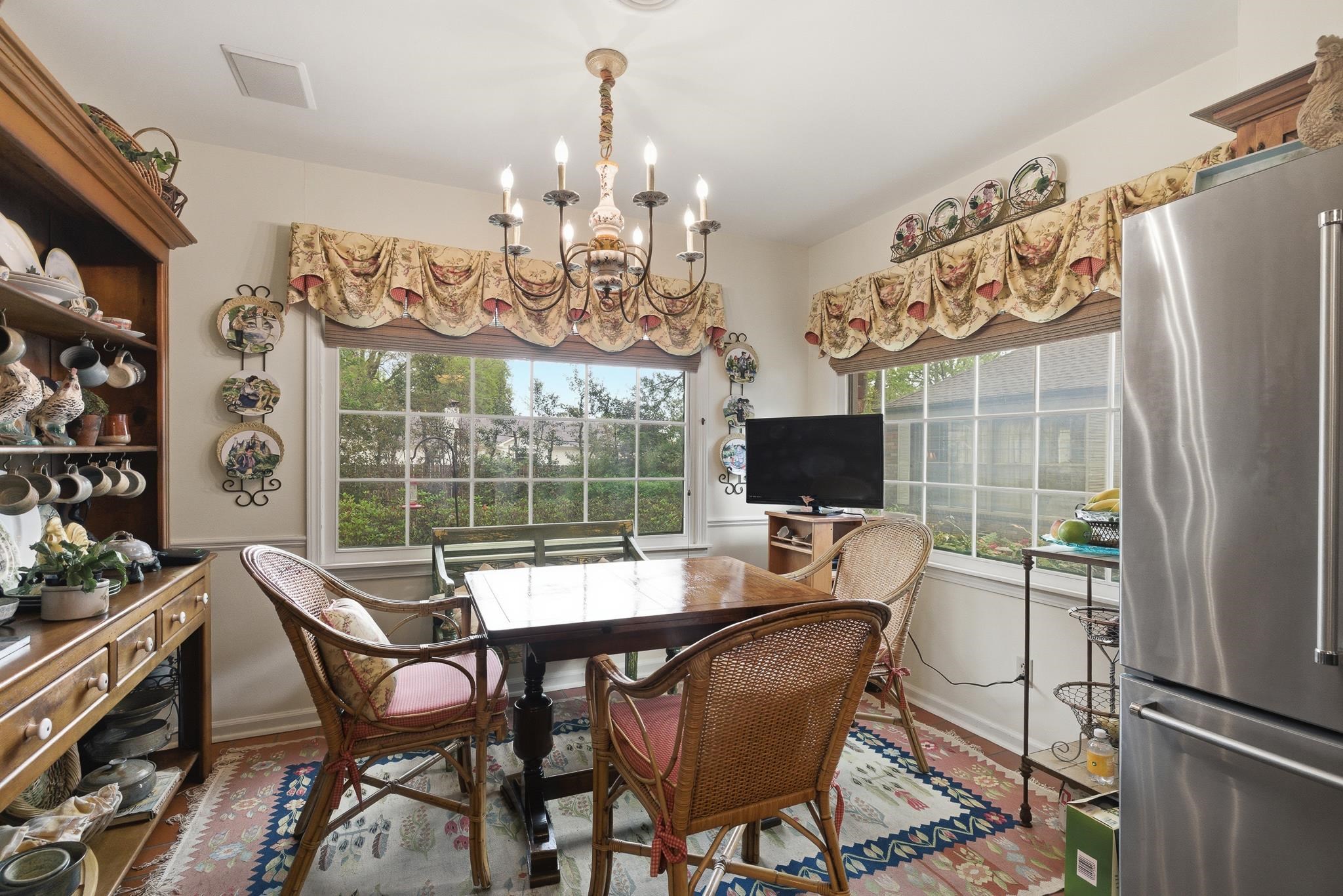 6668 MONMOUTH DR
