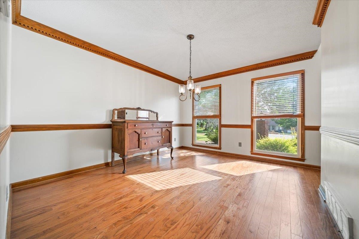 8861 BRIARWOOD CV