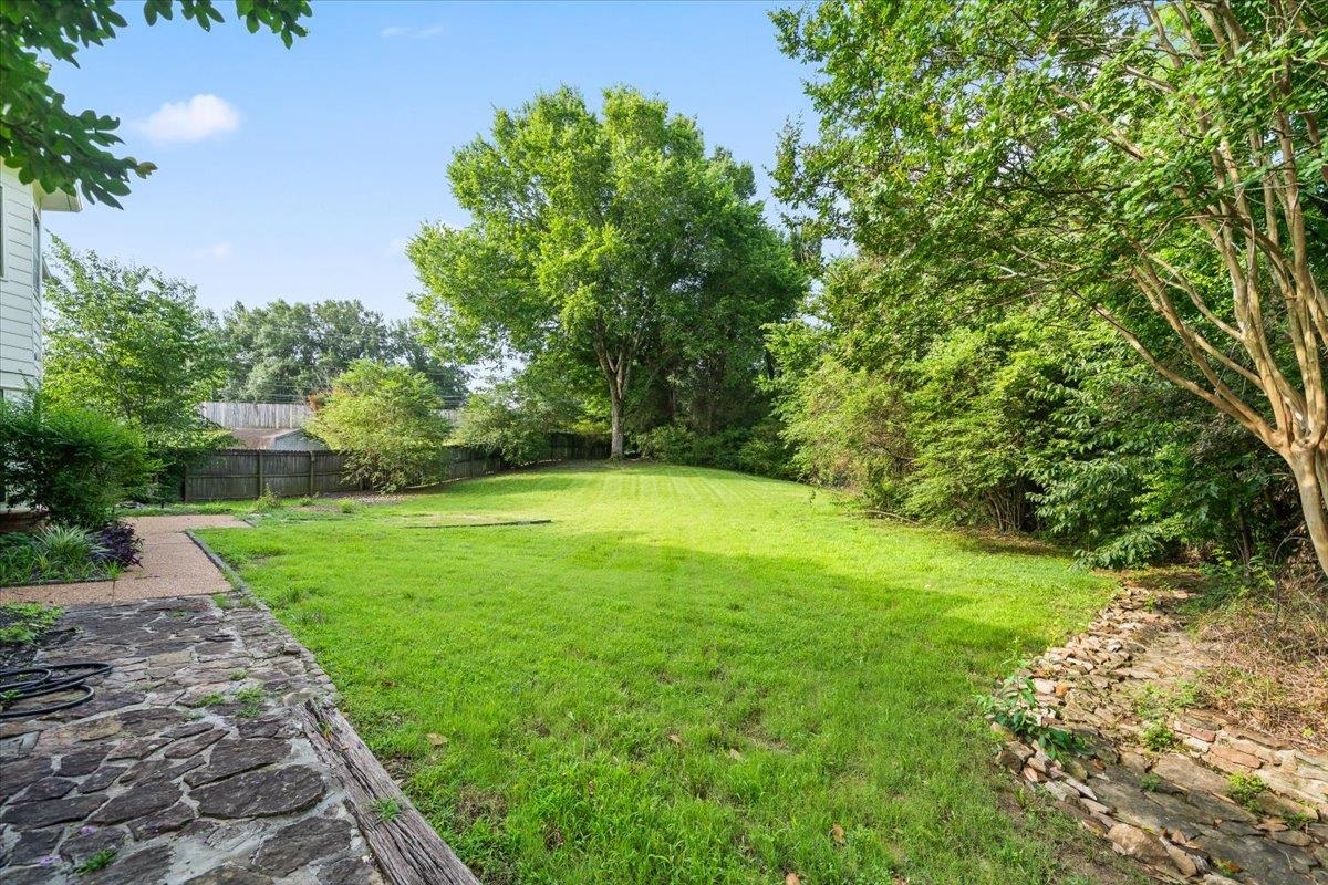 8861 BRIARWOOD CV