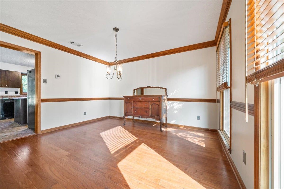 8861 BRIARWOOD CV