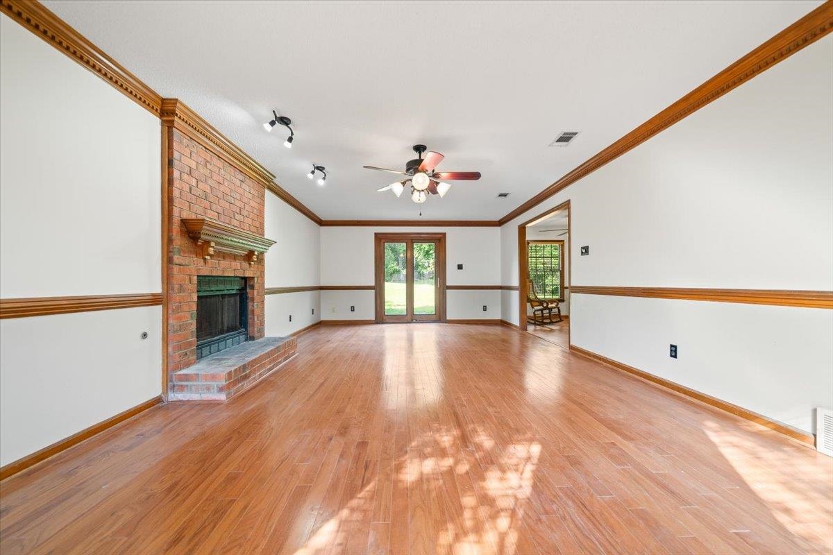 8861 BRIARWOOD CV